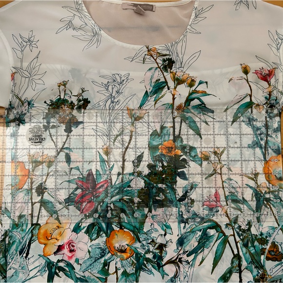 Forever 21 Floral Blouse - Picture 7 of 7